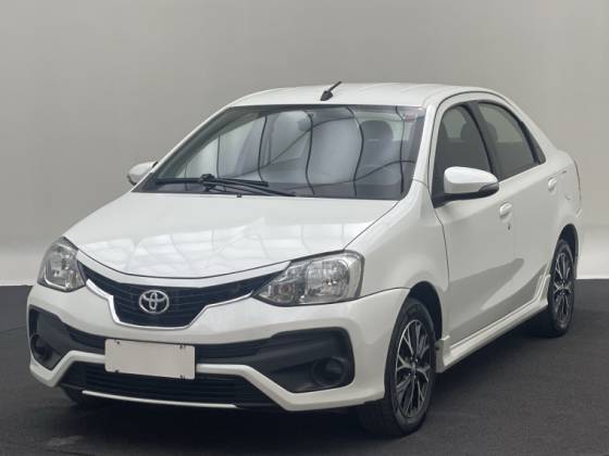 TOYOTA ETIOS 1.5 PLATINUM 16V FLEX 4P AUTOMÁTICO TOYOTA ETIOS 1.5 PLATINUM 16V FLEX 4P AUTOMÁTICO
